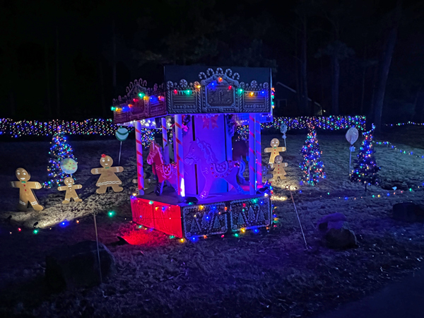 Merry-go-round, gingerbread people, in 2024