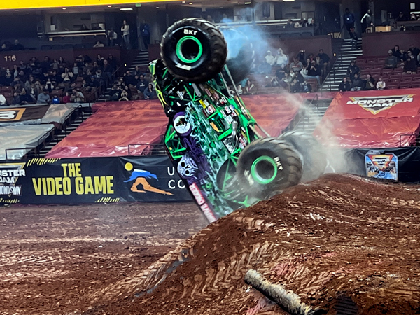 Krysten Anderson in Grave Digger