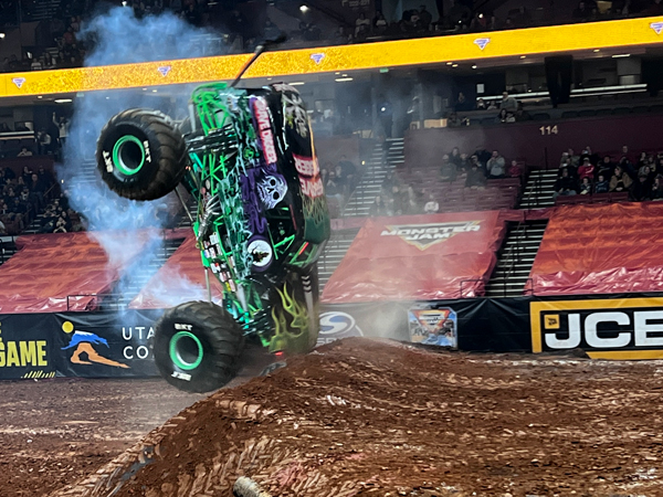 Krysten Anderson in Grave Digger