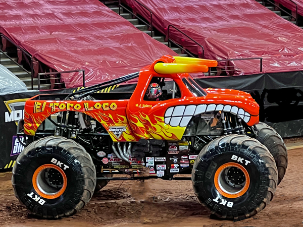 El Toro Loco monster truck