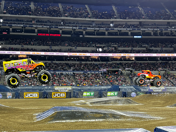 El Toro Loco vs. Classroom Crusher 