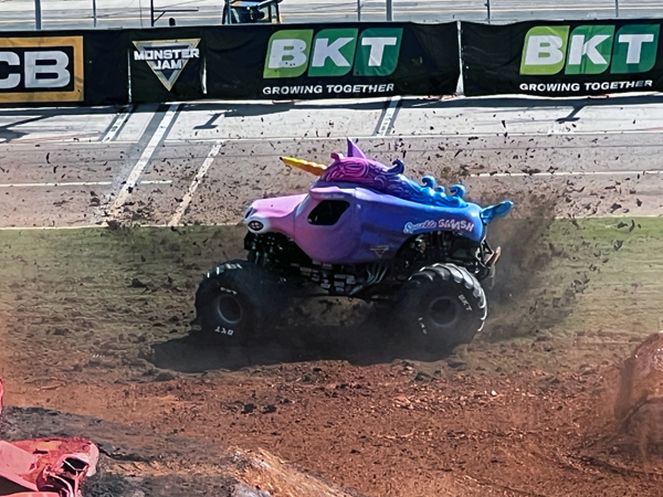 Sparkle Smash Monster Truck did Donuts