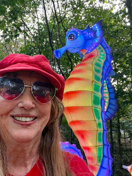 Karen Duiquette and a sea horse