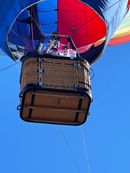 Kristen and Rachel in the hot air balloon