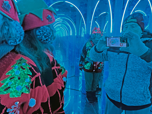 Karen and Lee Duqueet in The Mirror Maze