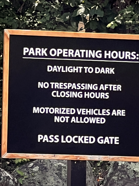 park hours sign