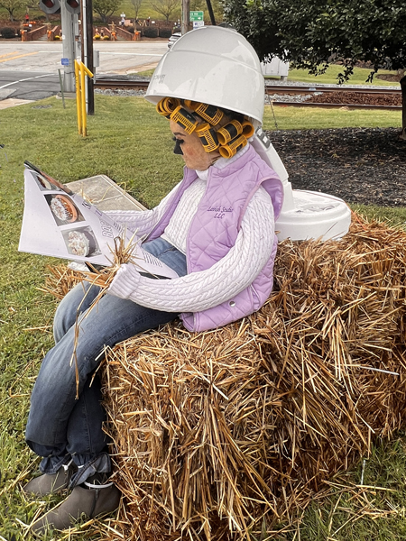 #19 - Lavish Chic Scarecrow