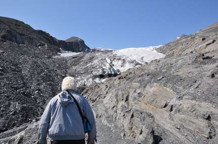 Lee climbs up towards Worthington Glacier