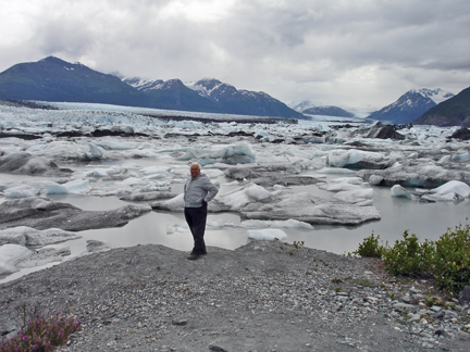 Lee Duquette and the gorgeous Knik Glacier