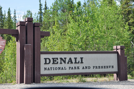 sign entering the park