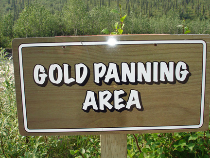 sign - gold panning area
