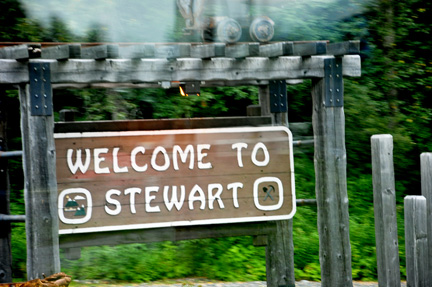 sign - welcome to Stewart