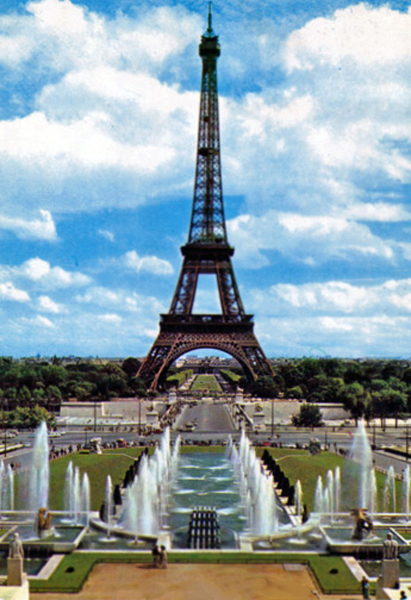 The Eiffel Tower and fountains