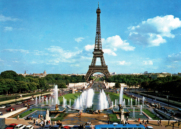 The Eiffel Tower and fountains