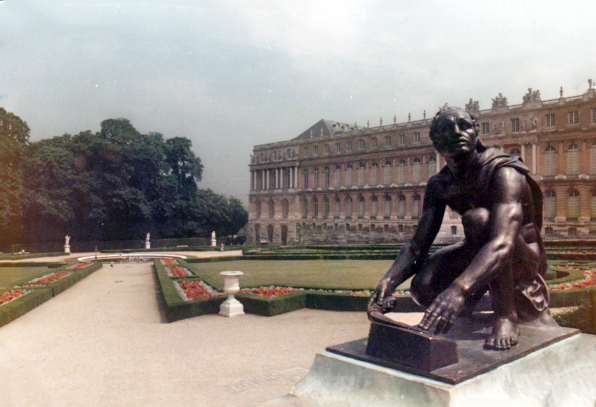 statue and gardens