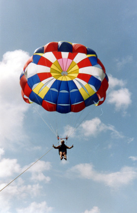 Lee Duquette parasailing in Aruba