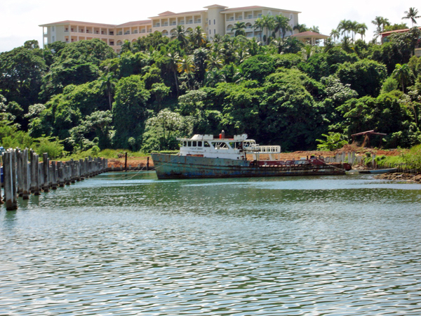 tugboat in Samana