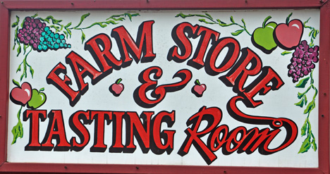 sign - Farm Store & Tasting Room