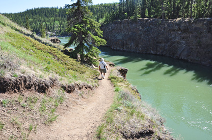 The trail to the rock