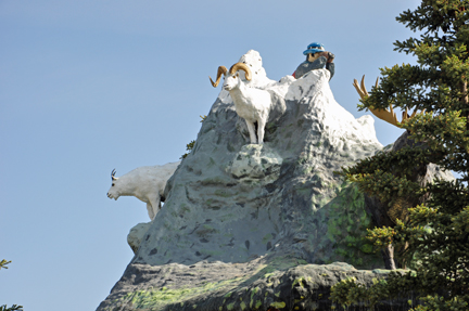 Haines Junction monument