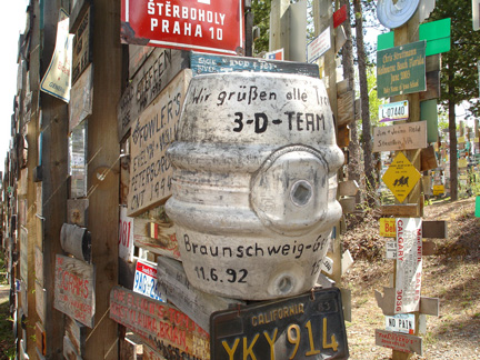 beer barrel sign