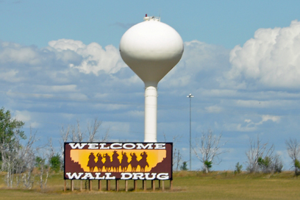 sign - welcome to Wall Drug