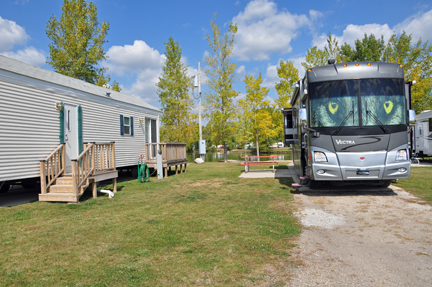 The new yard of the two RV Gypsies 