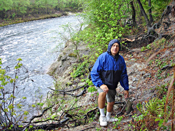 Lee Duquette by the river - April 2009