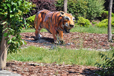 a tiger statue