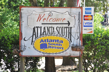 Atlanta South Resort welcome sign