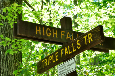 Intersection of Triple Falls Trail and High Falls Trail