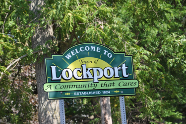 Welcome to Lockport sign