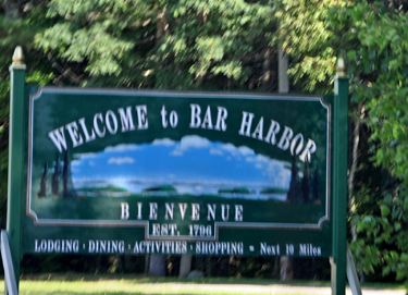 sign - welcome to Bar Harbor