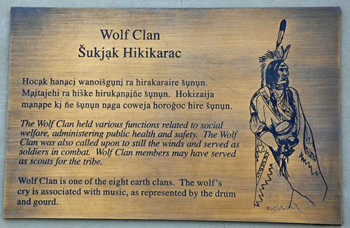 Sign: Wolf Clan