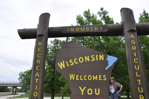 Welcome to Wisconsin sign