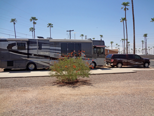 the RV of the two RV Gypsies at Palm Gardens RV Resort