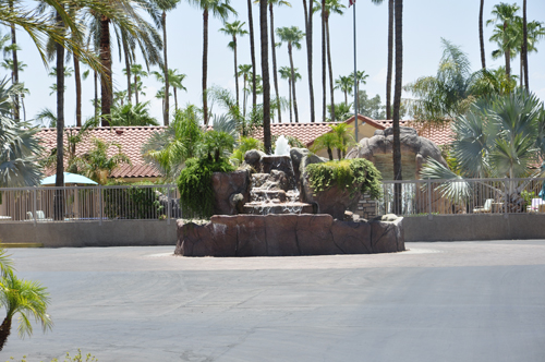 water fountain at Palm Gardens RV Resort
