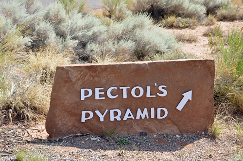 sign: Pectol's Pyramid