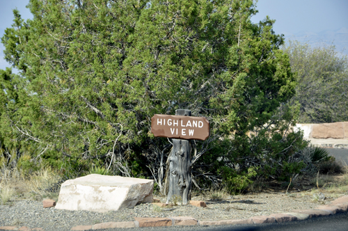 sign: Highland View