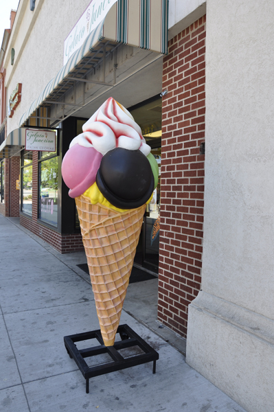 Ice cream cone outside an ice cream store