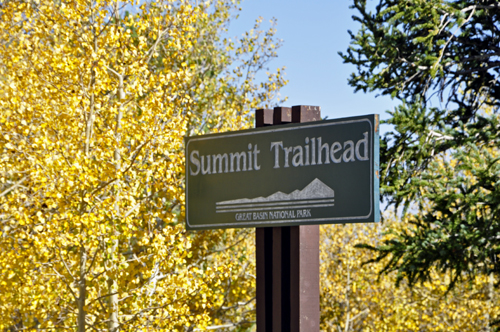 sign: Summit Trailhead