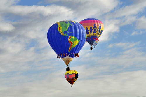 hot air balloons travel the world