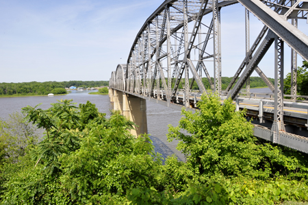 a bridge crossing the Mississippi River
