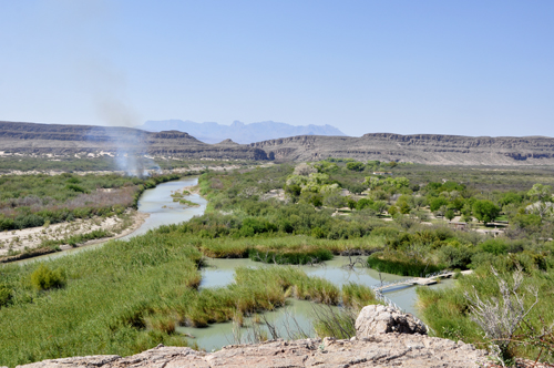 more dramatic views of the Rio Grande River and the wildfire.