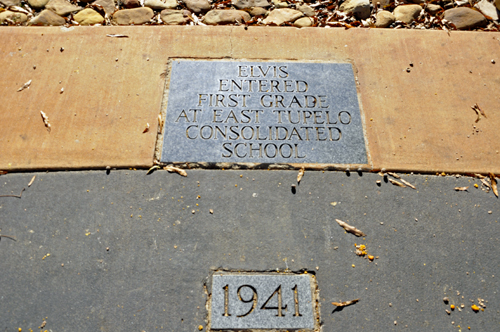 1941 plaque