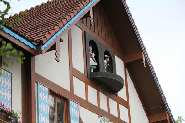 sign: Frankenmuth Bavarian Inn