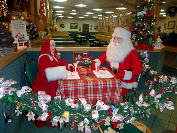 Santa and Mrs Claus in Bronners Christmas Wonderland