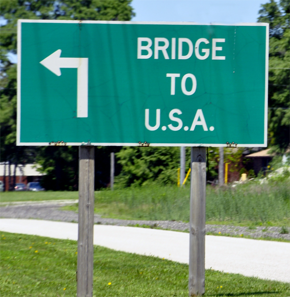 bridge back to the USA sign