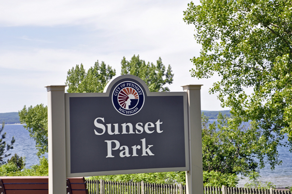 Sunset Park sign