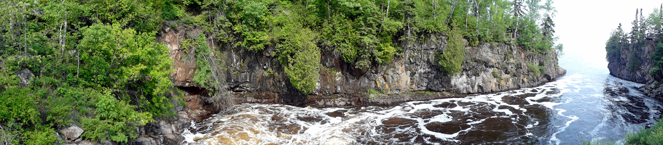 panorama of the Temperance River